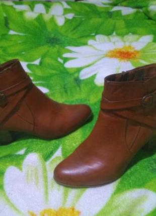 Ботинки, черевики 39 размер