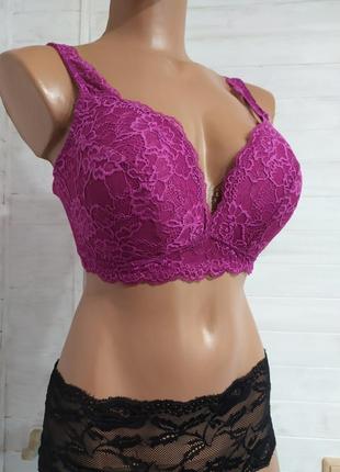 Красивый мягкий,без костей бюстик  80dd (36dd)-80e   george