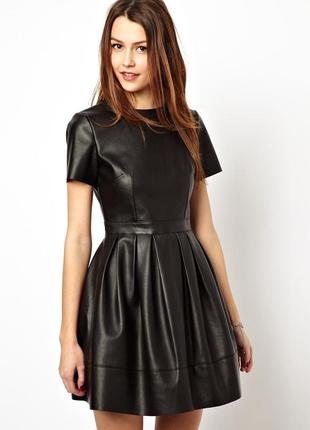 Міді плаття сонцекльош з шкірозамінника asos