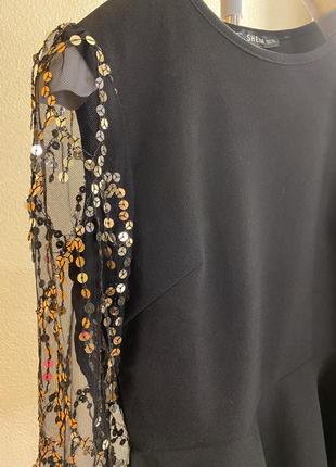 Кофта блузка с баской и яркими рукавами2 фото