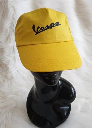 Кепка vespa