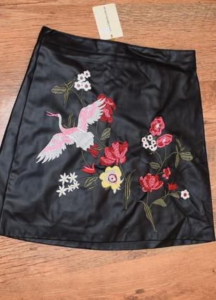 Юбка черная вышивка2 фото