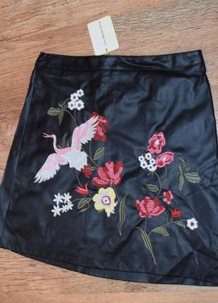 Юбка черная вышивка3 фото