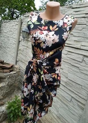 Платье, цветочный принт, нарядное, короткое, летнее, без рукавов