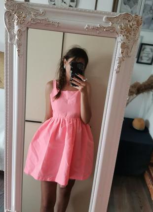 Ніжне пишне  рожеве плаття барбі2 фото