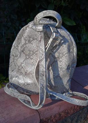 Рюкзак кожаный женский серебро рептилия3 фото