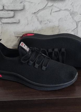 Чоловічі чорні кросівки літні сітка