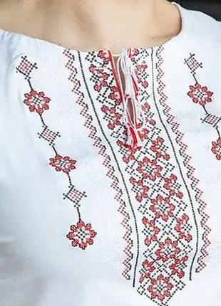 Жіноча футболка вишиванка орнамент червоний на білому2 фото