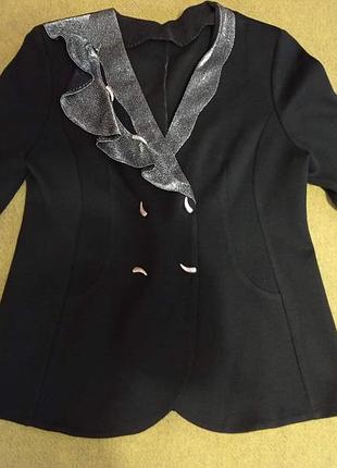 Женский трикотажный жакет