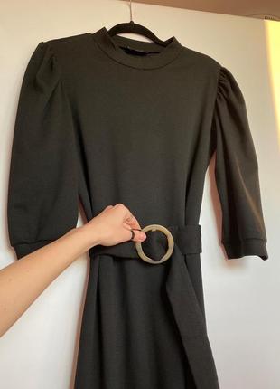 Базове чорне платтячко зі стильним широким поясом від yessica 🕶