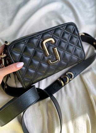 Marc jacobs black leather жіноча трендова міні сумочка марк джейкобс чорна з червоною підкладкою чорна брендова сумка з червоною підкладкою всередині7 фото