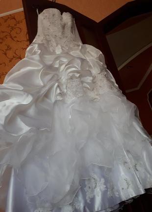 Эксклюзивное, итальянское свадебное платье4 фото