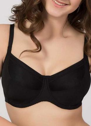Бюстгальтер з м'якими чашками з кісточками
