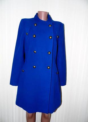 Красивое демисезонное пальто от limited collection