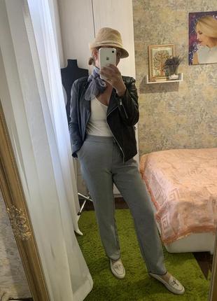 Штани на розпродаж