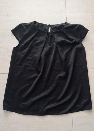 Чорна блузка футболка атласна