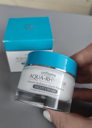 Крем для обличчя нічний оріфлейм oriflame aqua night cream