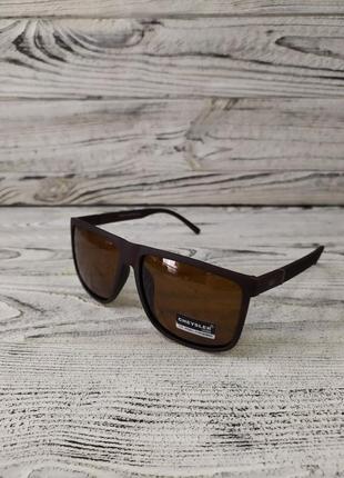 Сонцезахисні окуляри коричневі матові1 фото