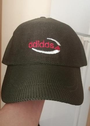 Кепка adidas. нова!