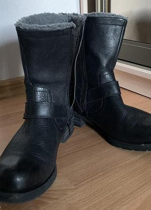 Кожаные зимние ботинки 39 размер clarks