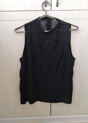 Блуза promod, черная, на груди вышивка и бусиныр.1 фото