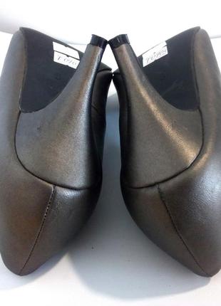 Стильні туфлі з відкритим носком на широку ніжку від the shoe tailor, р. 38 код t09037 фото