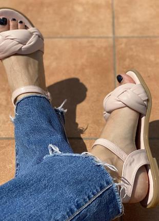 Босоножки женские сандалии натуральная кожа на низком каблуке модные красивые 36 размер бежевые2 фото