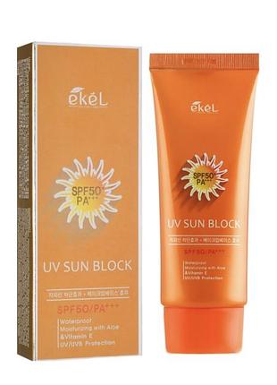 Сонцезахисний крем для обличчя з екстрактом алое і вітаміном е ekel uv sun block 50/pa+++