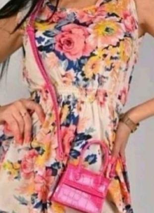 Летнее платьице,розы!
