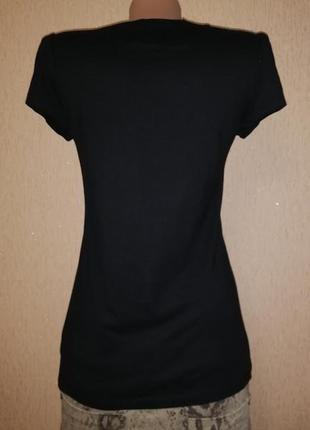 Стильная черная женская футболка с принтом next6 фото