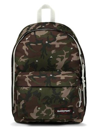 Eastpak out of office backpack ek000767i901 рюкзак оригінал наплічник 27л унісекс мілітарі камуфляж6 фото