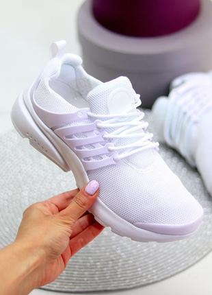 Літні текстильні білі жіночі кросівки шнурівка на силіконових вставках2 фото