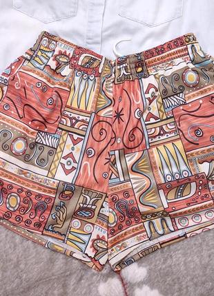 Яскраві жіночі шорти р.46-48 літні легкі на підкладці equipe абстракція1 фото