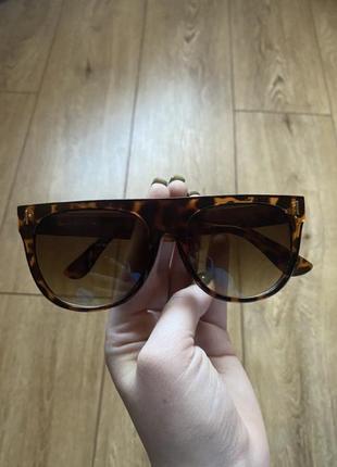 Стильные леопардовые очки окуляри