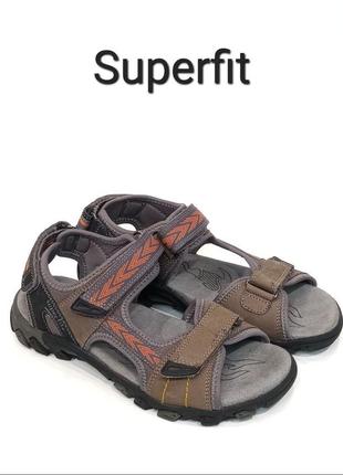 Шкіряні дитячі сандалії superfit