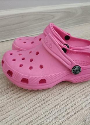 Crocs оригінальні сандалі, сабо/ тапочки на літо с10 11( 26/27 розмір)