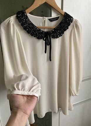 Dorothy perkins 10 молочна блуза а-силует з чорним мереживним воротном і рукавом ліхтарик 7/8