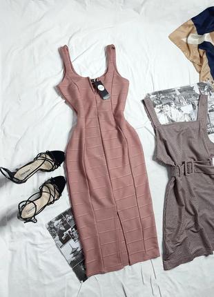 Сукня в горизонтальний рубчик