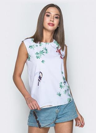 Жіноча літнє біла блуза з принтом