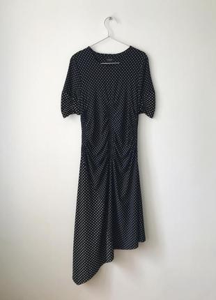 Платье миди в горошек topshop ассиметричное черное платье6 фото