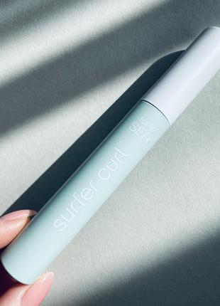 Подкручивающая тушь tarte sea surfer curl volumizing mascara