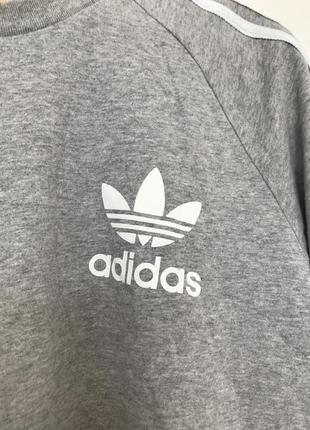 Футболка adidas с лампасами3 фото