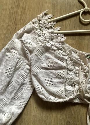 Ніжний топ з мережива3 фото