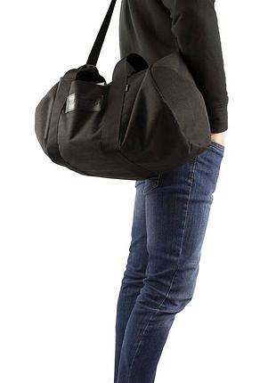 Спортивная сумка черная 24 л мужская / женская