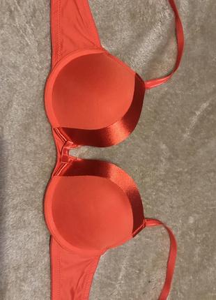 Бюстгальтер