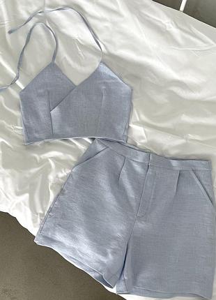 Лляний костюм з топом і шортами
