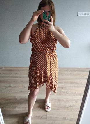 Жіноча сукня в горошок8 фото