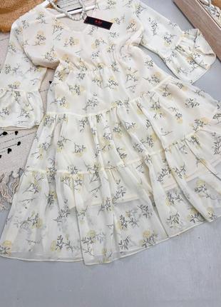 Шифонова молочна сукня в ніжний квітковий принт7 фото