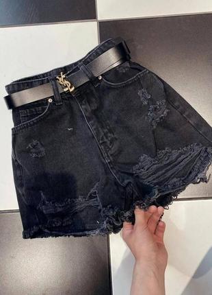 Джинсовые шорты