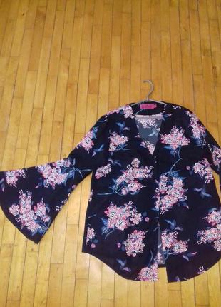 Красива блуза